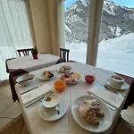 Santa Maria Ad Nives Hotel 2*