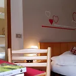 Santa Maria Ad Nives 2*