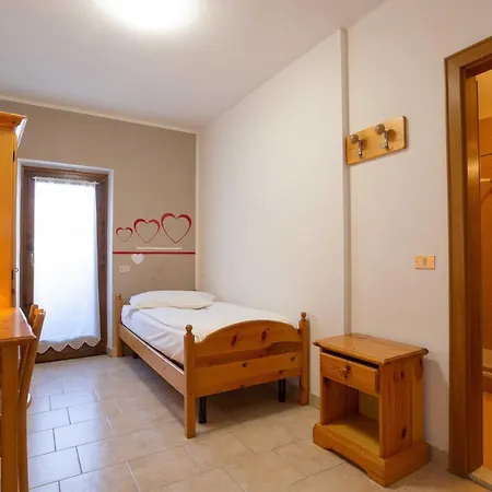 Santa Maria Ad Nives Hotel 2*