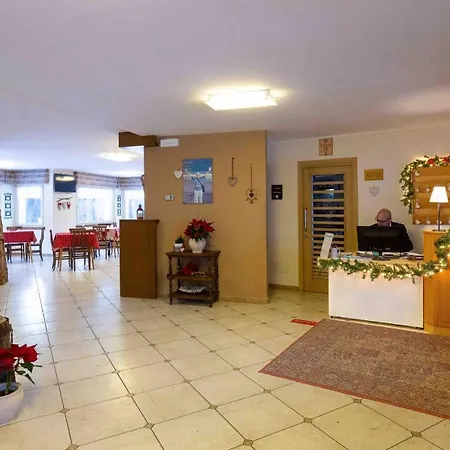 Hotel Santa Maria Ad Nives 2*
