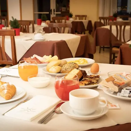 Hotel Santa Maria Ad Nives 2*