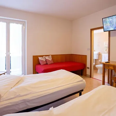 Santa Maria Ad Nives Szálloda