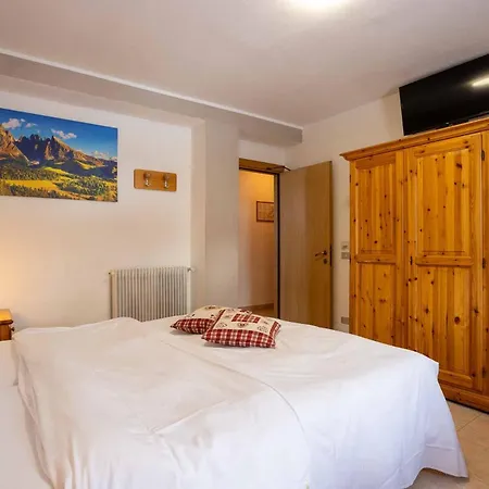 Santa Maria Ad Nives