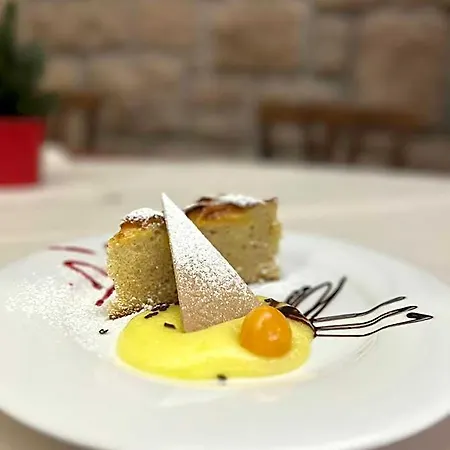 Santa Maria Ad Nives Hotel