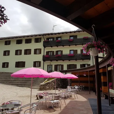 Santa Maria Ad Nives Hotel
