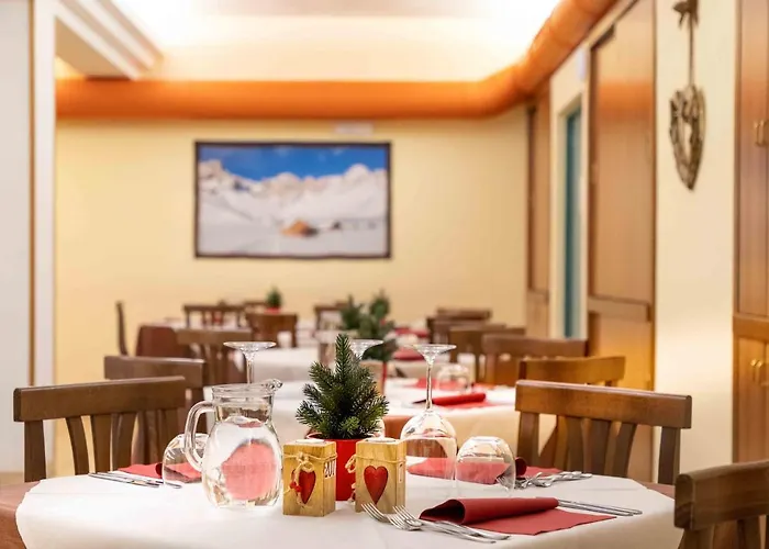 Hotel Santa Maria Ad Nives 2*