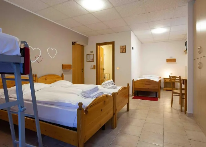 Hotel Santa Maria Ad Nives 2*