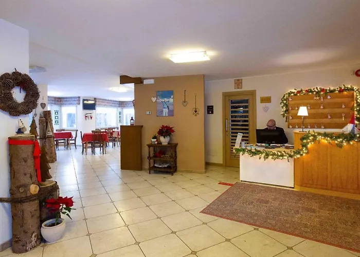 Hotel Santa Maria Ad Nives 2*
