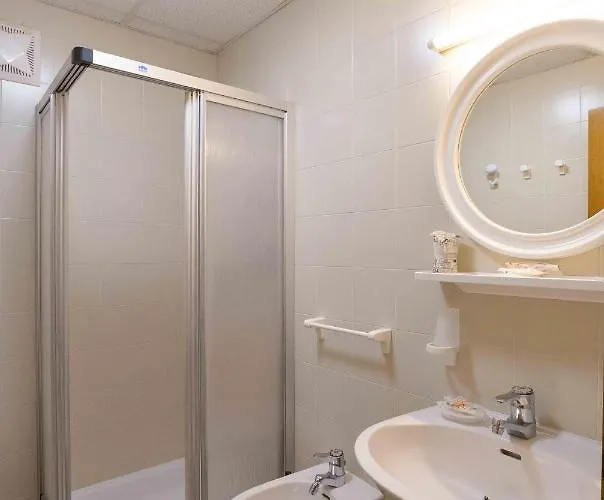 Hotel Santa Maria Ad Nives 2*