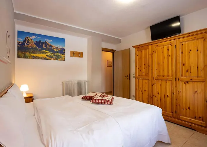 Santa Maria Ad Nives