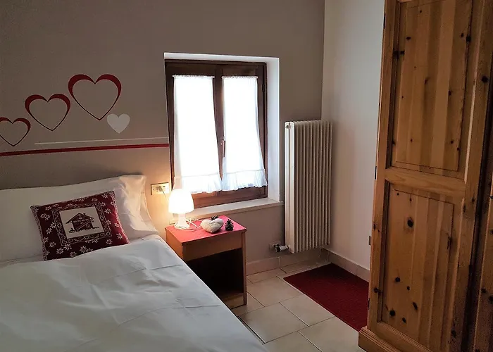 Santa Maria Ad Nives