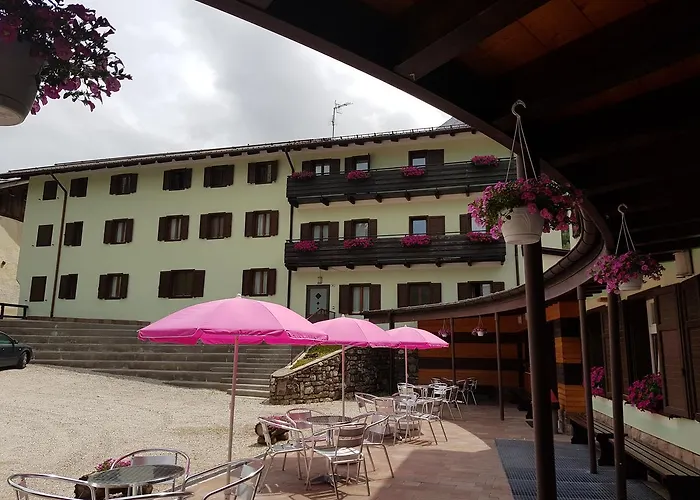 Santa Maria Ad Nives Hotel